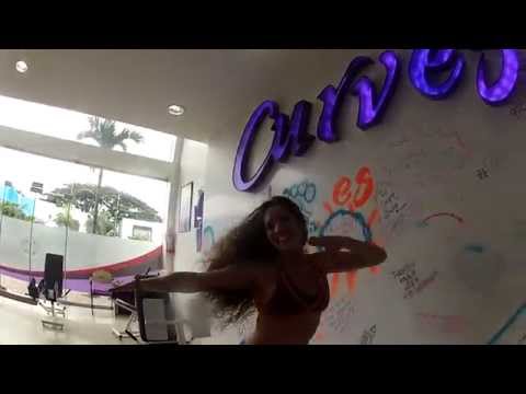 Vive y Baila Zin 56 - Zumba en Curves Urdesa