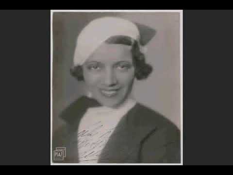 LILY PONS SINGS  AVE MARIA  bach gounod  1950