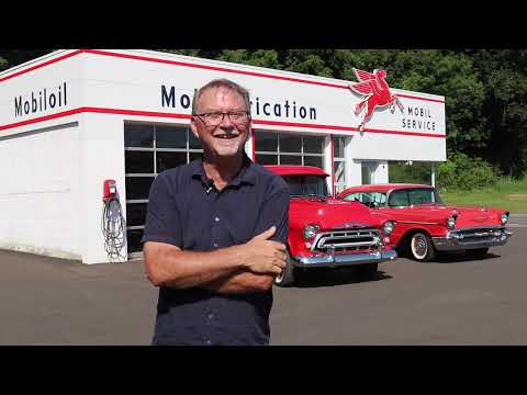 '50s-era Mobil gas station recreated in New York