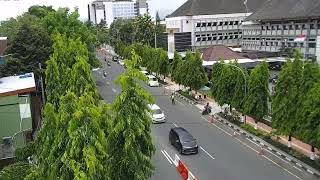 Download lagu Suasana siang yang tenang di jalanan jogjakarta  mp3 Download lagu Suasana siang yang tenang di jalanan jogjakarta  mp3