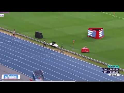 Faith Kipyegon doing it again