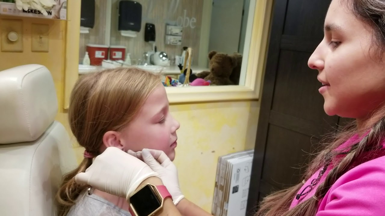 20181022 Ear piercing 2