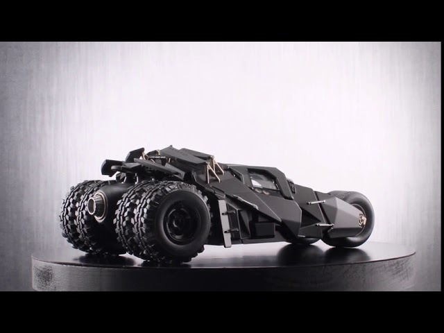 Vídeo relacionado con Jada Toys Batman El Caballero Oscuro Batmóvil metálico Escala 1:24 con Figura de Batman, Modelo Coleccionable con Puertas abatibles y Detalles realistas para Fans Desde 8 años (9398261314R00)