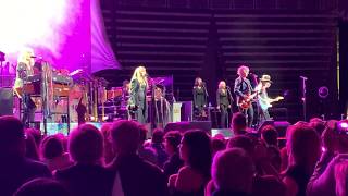 Hold Me, Fleetwood Mac, 11-30-18