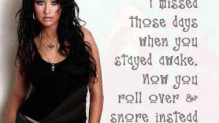 UNDERAPPRECIATED (Lyrics) - Christina Aguilera