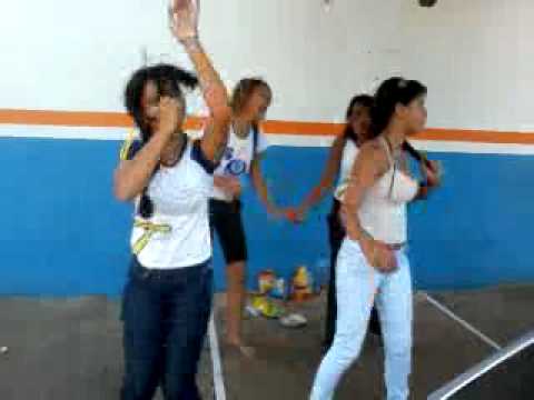 meninas no Tchubirabiron