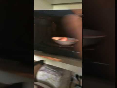 How to microwave chicken thigh