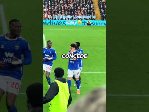 When Arne Slot still ignored Chiesa even after the guy saved his job in stoppage time.😥💔