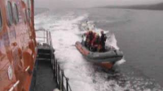 preview picture of video 'Björgunarbátar á æfingu - ICE-SAR lifeboats'