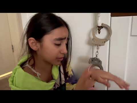 A very meaningful video, I cried while watching it. The video is a reenactment, not real ❤️❤️