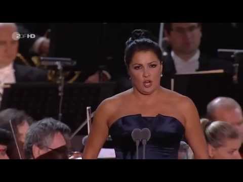 Anna Netrebko: Miserere...!! & Tu vedrai de la ópera El Trovador de Giuseppe Verdi.