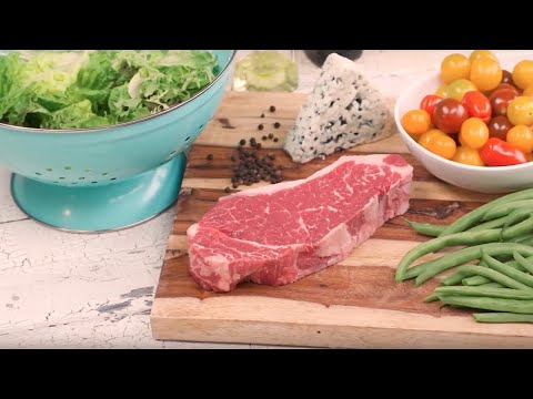 Classic Steakhouse Salad with Blue Cheese Recipe