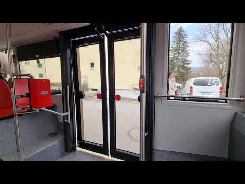 Türe eines HESS Batterie-Trolleybus