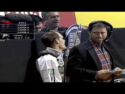 Red Man bucks Cody Whitney - 06 PBR Finals