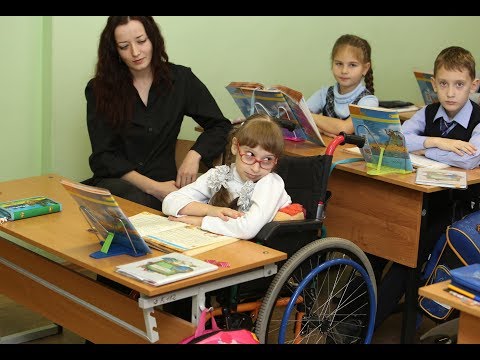 В Воронеже после вмешательства «МОЁ!» девочка на коляске пошла в школу