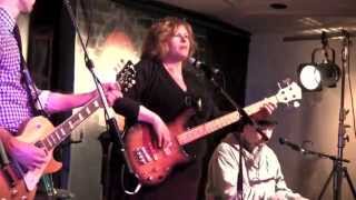 ❝I Can Tell❞ and for sure Suzie Vinnick does too!  ③  ❛The Electric Dance 2015❜