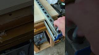 tips on bestxway to keep your pieces flat during glue ups. #woodworking #diy #woodwork #wood