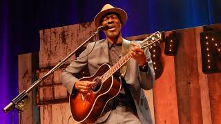 Keb&#39; Mo&#39;.....Hand it Over.....9/29/19.....Denver.....Paramount Theatre