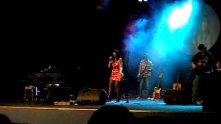 Pupilas Lejanas - Fabiana Cantilo (en vivo)