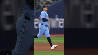 Cam Smith makes a leaping grab then pulls off the double play ????