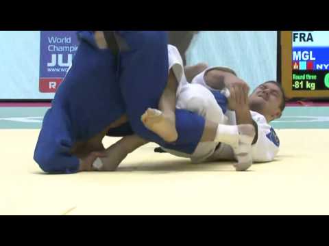 Loic Pietri Flying Juji