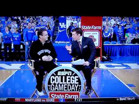 Kentucky fan yells "Digger, you suck!" on College GameDay (2/14/10)