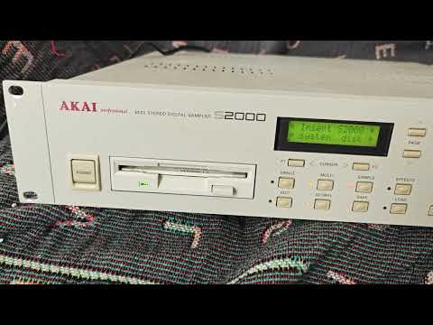 Akai S2000 MIDI Stereo Digital Sampler - White image 13