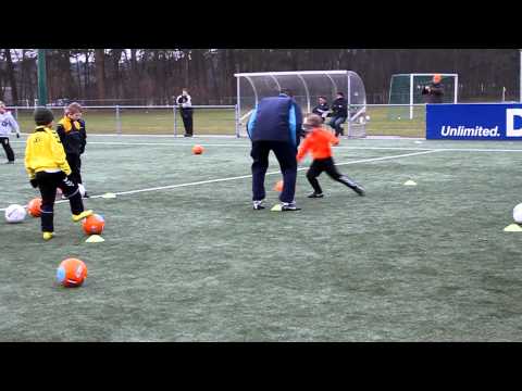 20110220vitessevoetbal4kids101.MOV