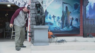 Aurora man transforms home into Halloween spectacle for 15th year