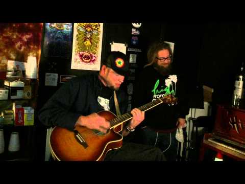 Fortunate Youth's "Dan the Man" Kelly at VIP acoustic set playin from the heart! "Some May Say"