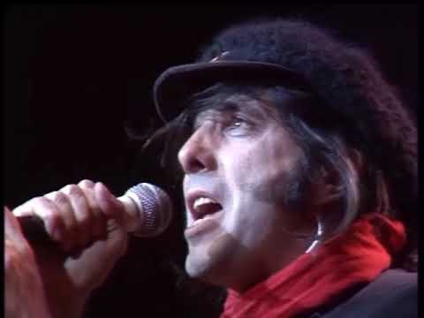The Flying Pickets perform Buffalo Soldier