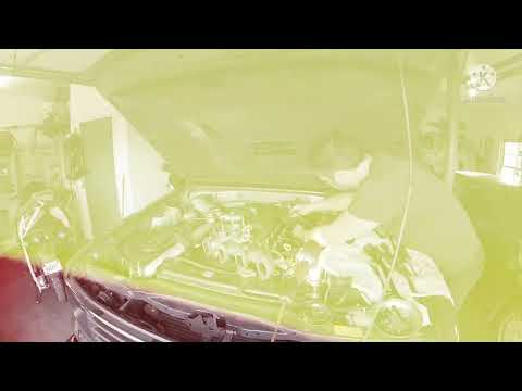 Land Cruiser KZJ drops in for some service.