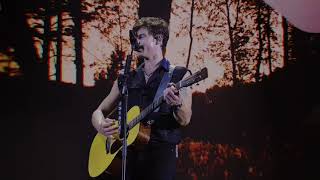 Shawn Mendes - Fallin&#39; All in You @ Kspo Dome, Seoul, South Korea