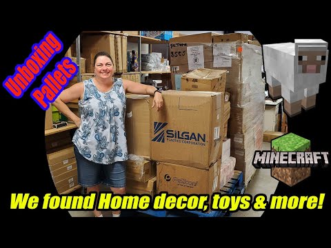 Unboxing a minecraft Pallet we Found lots of items including sheep - Check out what we got!!!