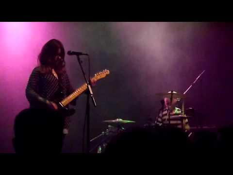 Blood Red Shoes - Heartsink @Leffinge 7.11.2010