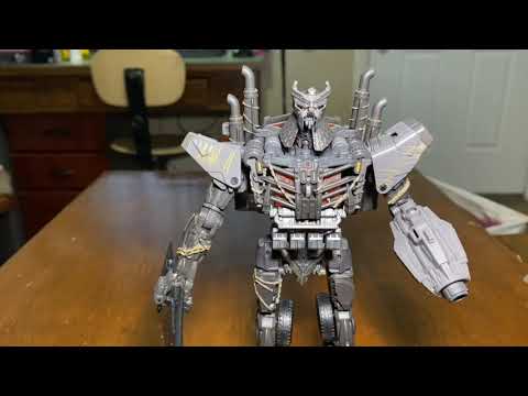 Transformers rise of the beasts studio series scourge