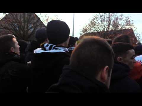 Mouscron - Charleroi 0-2 (Cortège - Nous nous sommes les Carolos !)