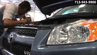 preview picture of video 'Toyota Oil Change Engine Motor Oil Lube Filter Service Pearland League City TX'