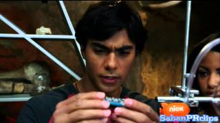 Power Rangers Dino Charge - Breaking Black - It takes all 5 Rangers