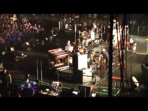 Pearl Jam live October 15th, 2013 - Mind Your Manners