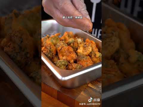 Fried broccoli in breadcrumbs #shorts