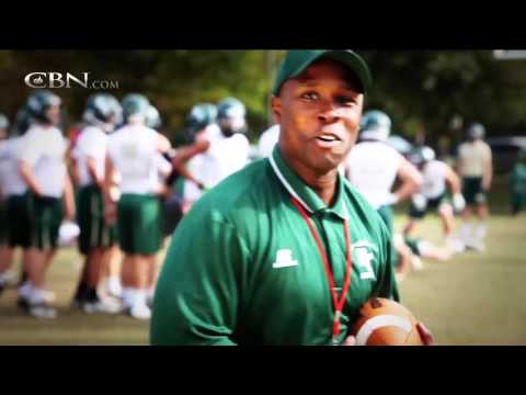 700 Club Interactive: Recovered and Restored - Dec. 22, 2015