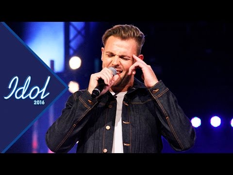 Daniel Poopuu framför Valery i Idol 2016 - Idol Sverige (TV4)