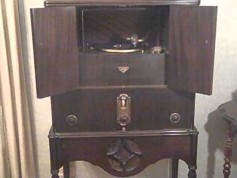 ISHAM JONES LOUIS PANICO - PLAY THE FUNNY BLUES - ROARING 20'S VICTROLA RADIOLA