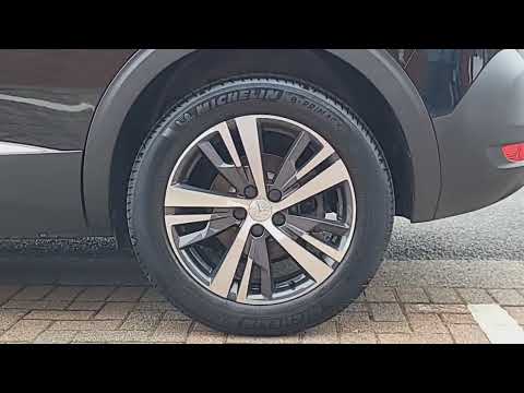 Peugeot 5008 1.2 Hybrid Allure136bhp E-DCS6**F.S.H - Image 2