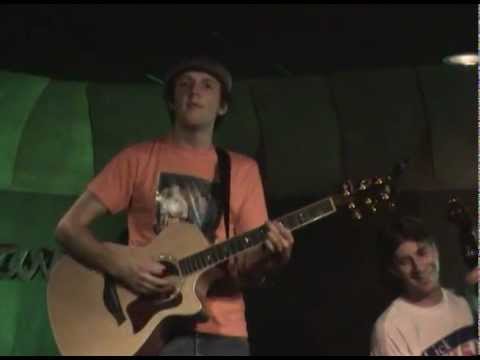 Jason Mraz - 16 - 0% Interest [2002-06-20 Java Joe's]