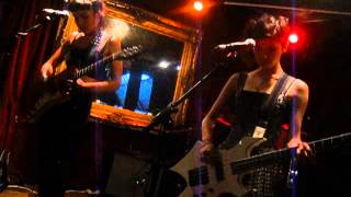 Skinny Girl Diet - DMT (Live @ Zigfrid Von Underbelly, London, 13/07/13)
