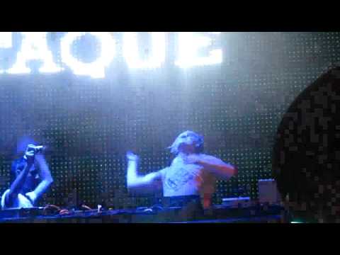 Spartaque plays Sanya Shelest - Lick (Max Freegrant remix) @ Global Gathering Ukraine 2010.avi