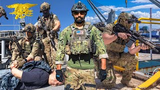U.S. Navy SEALS Try Airsoft & DESTROY Everyone With Realistic GBB M249 Teamwork