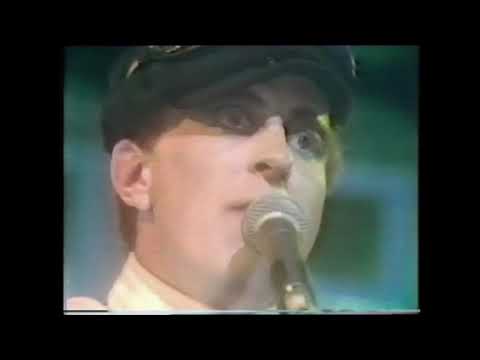 Hawkwind - Quark Strangeness and Charm - Live 1977